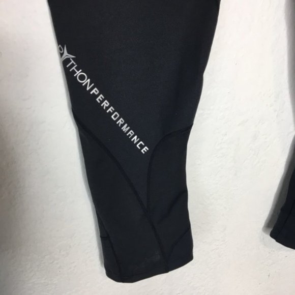 Python Performance Black Capris Leggings Small 641 - Picture 5 of 6